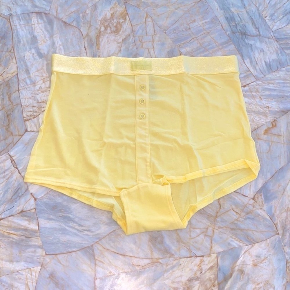 VS Pink Seamless Shape High Waist Boyshort Panty Boy shorts Large yellow